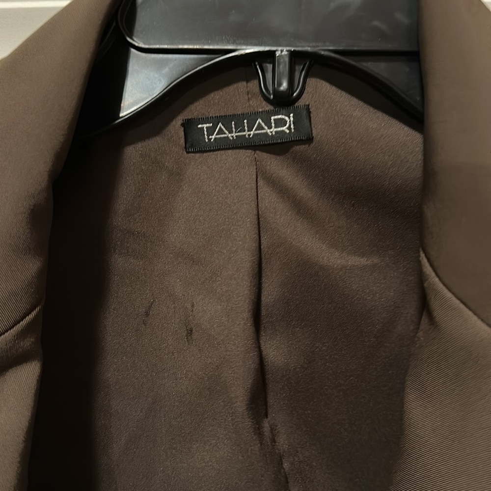 Tahari Blazer used - Picture 2 of 3